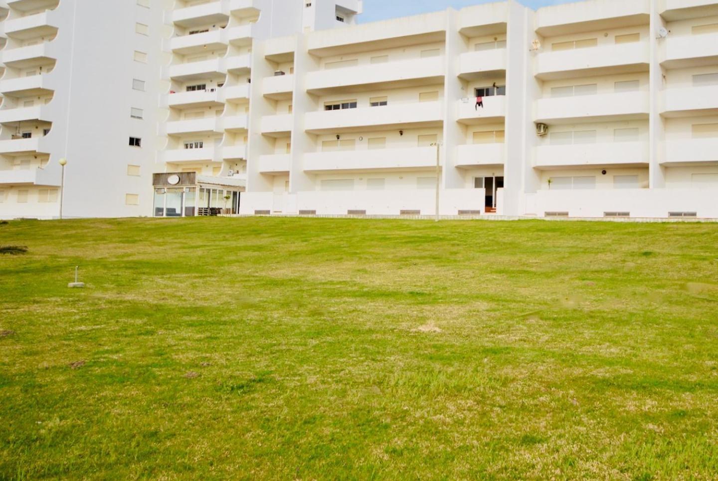 Apartamento Luciana - Beachside, Balcony, Sunset View Ferrel  Exterior photo