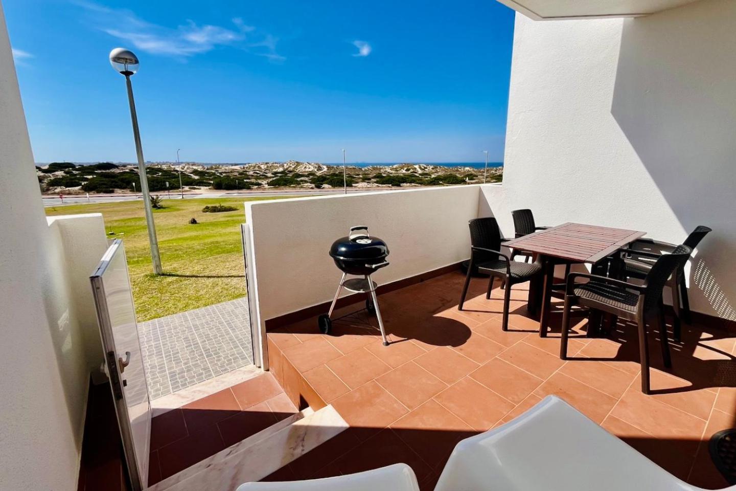 Apartamento Luciana - Beachside, Balcony, Sunset View Ferrel  Exterior photo
